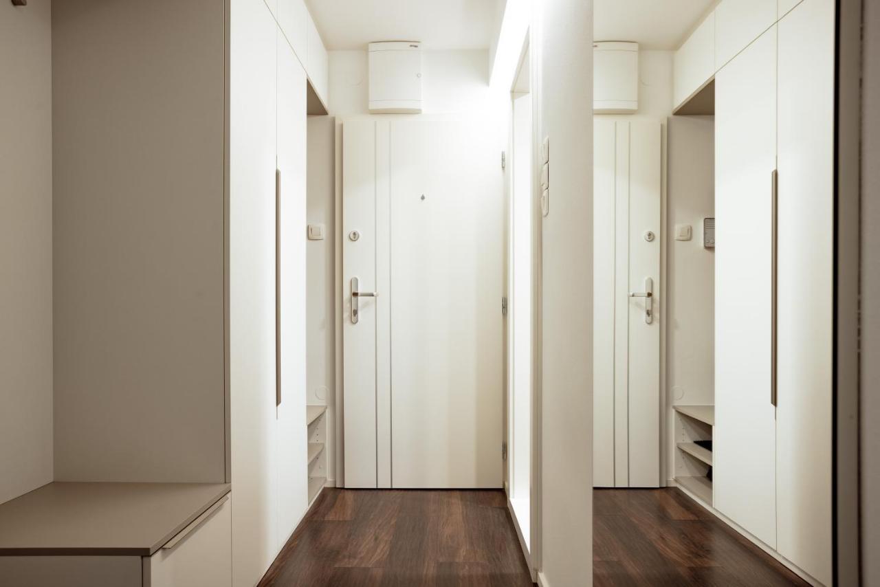 Elegant 1-Bedroom Apartment Near Hill Forest 류블랴나 외부 사진